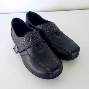 Abeo Aster Women Black Leather Velcro Strap Casual Shoe 6.5